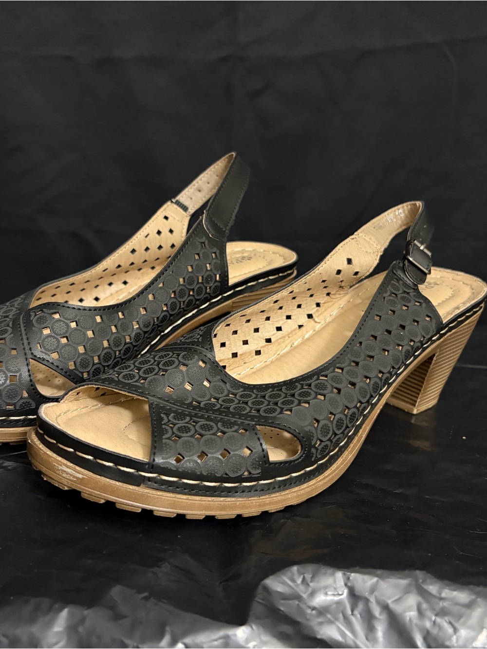 Women's Black Slingback Peep-Toe Heels